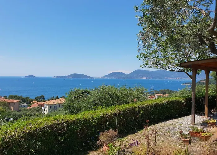 Gianna Golfo Dei Poeti Camping
